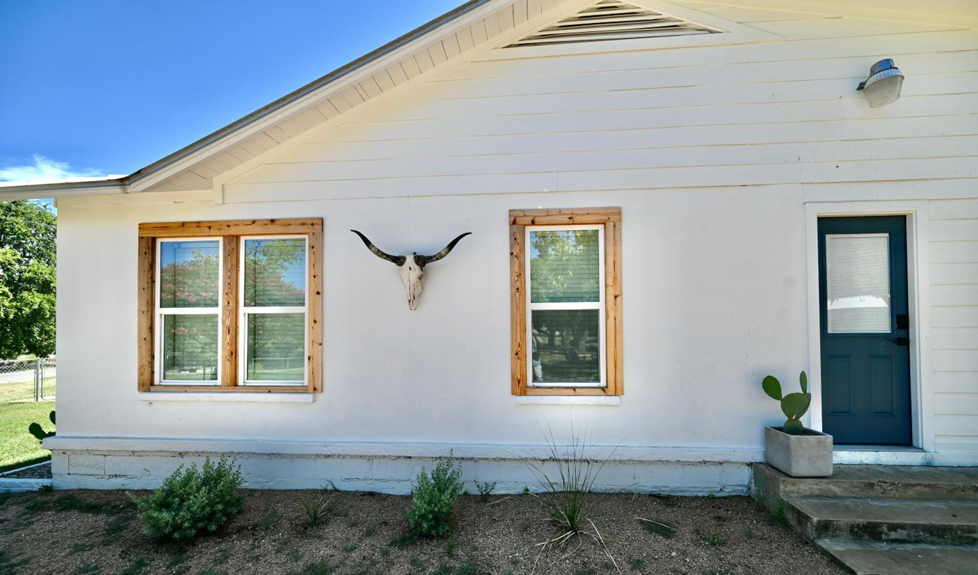 Blanco County Inn & Guesthouses Екстер'єр фото