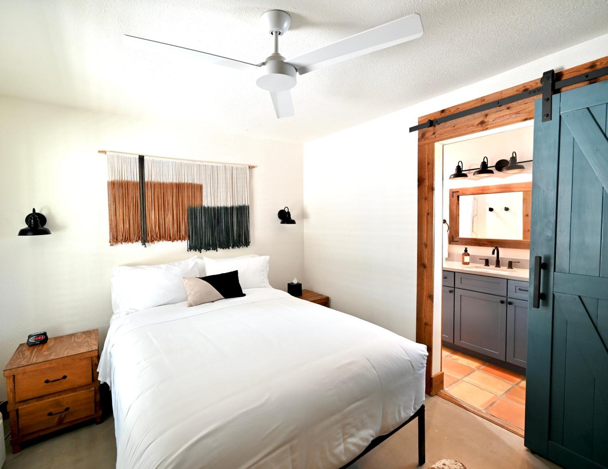 Blanco County Inn & Guesthouses Екстер'єр фото